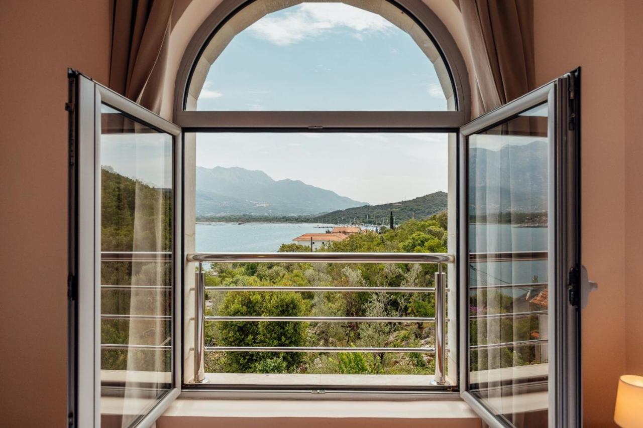 Apartmani Jelena Tivat Exterior foto