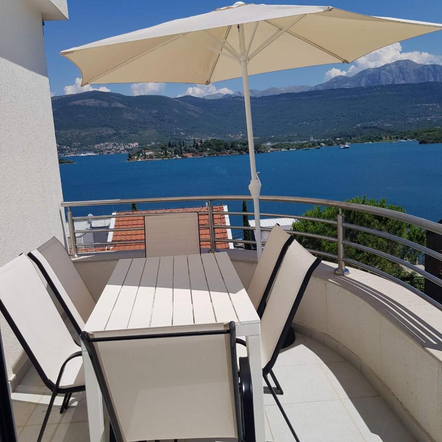 Apartmani Jelena Tivat Exterior foto
